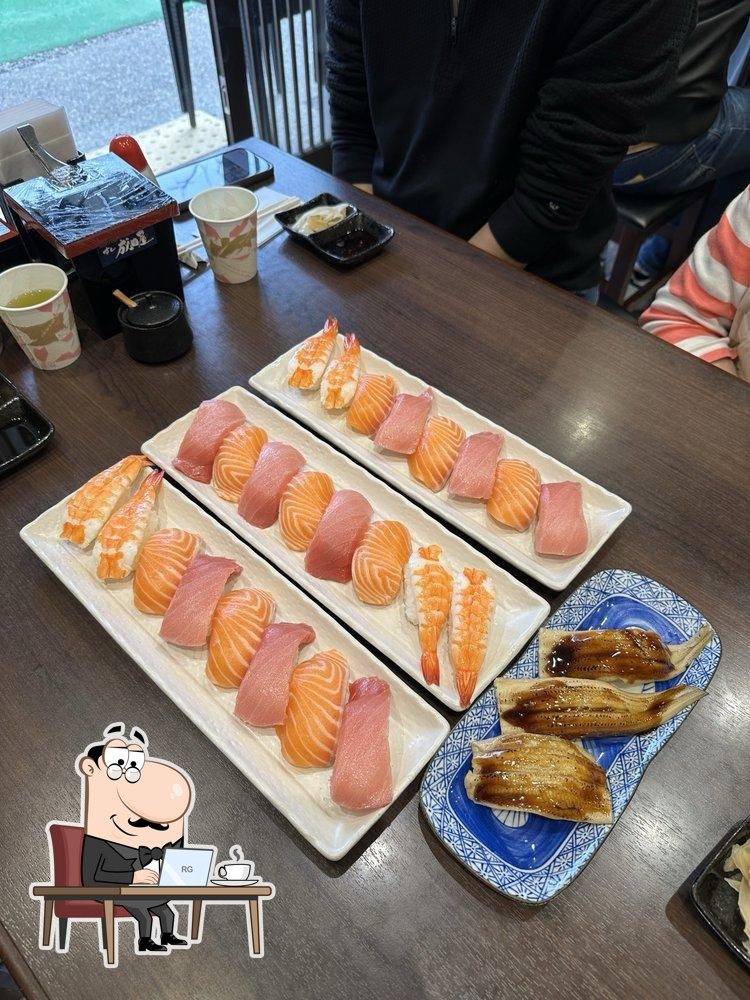 Забронируйте столик в "Sushi Naritaya".