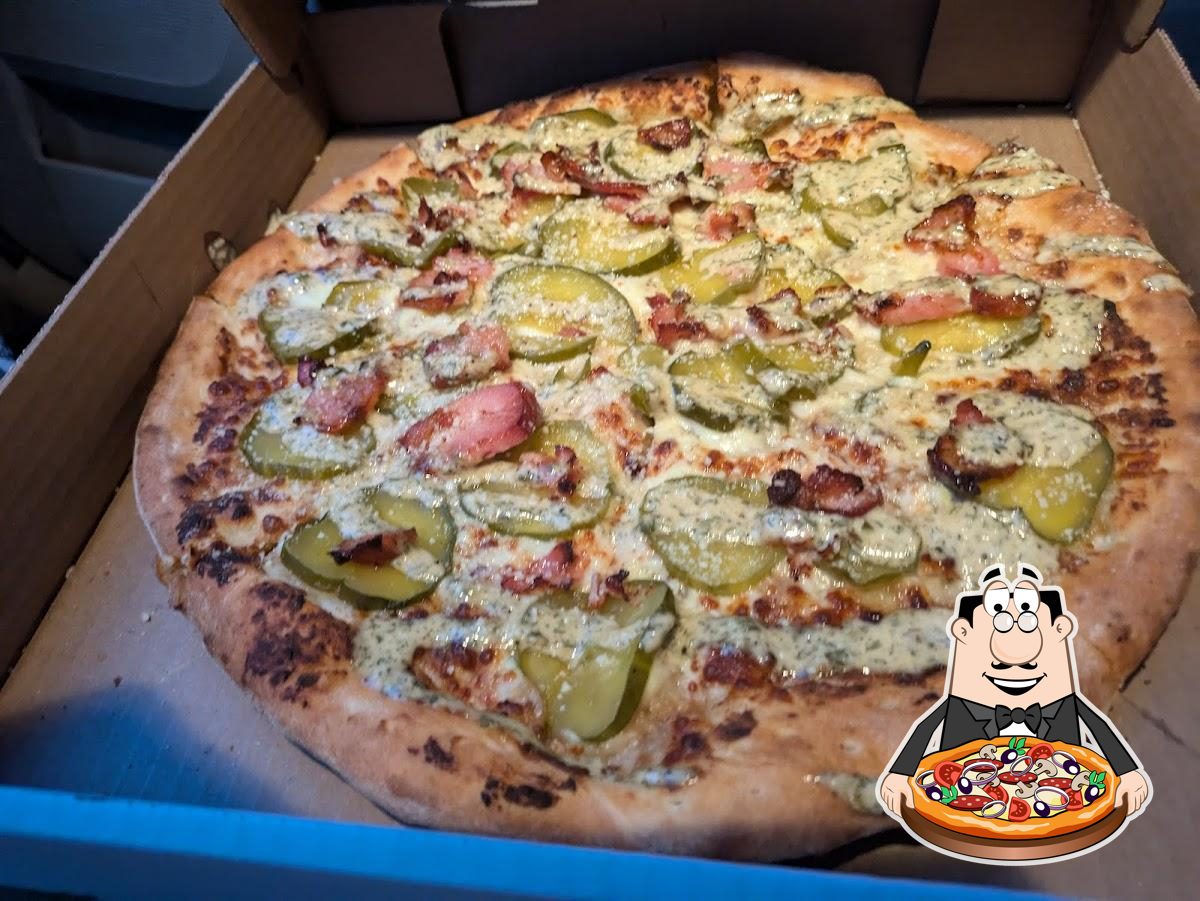 В "Junior's Handmade Sourdough Pizza" вы можете  заказать  пиццу.