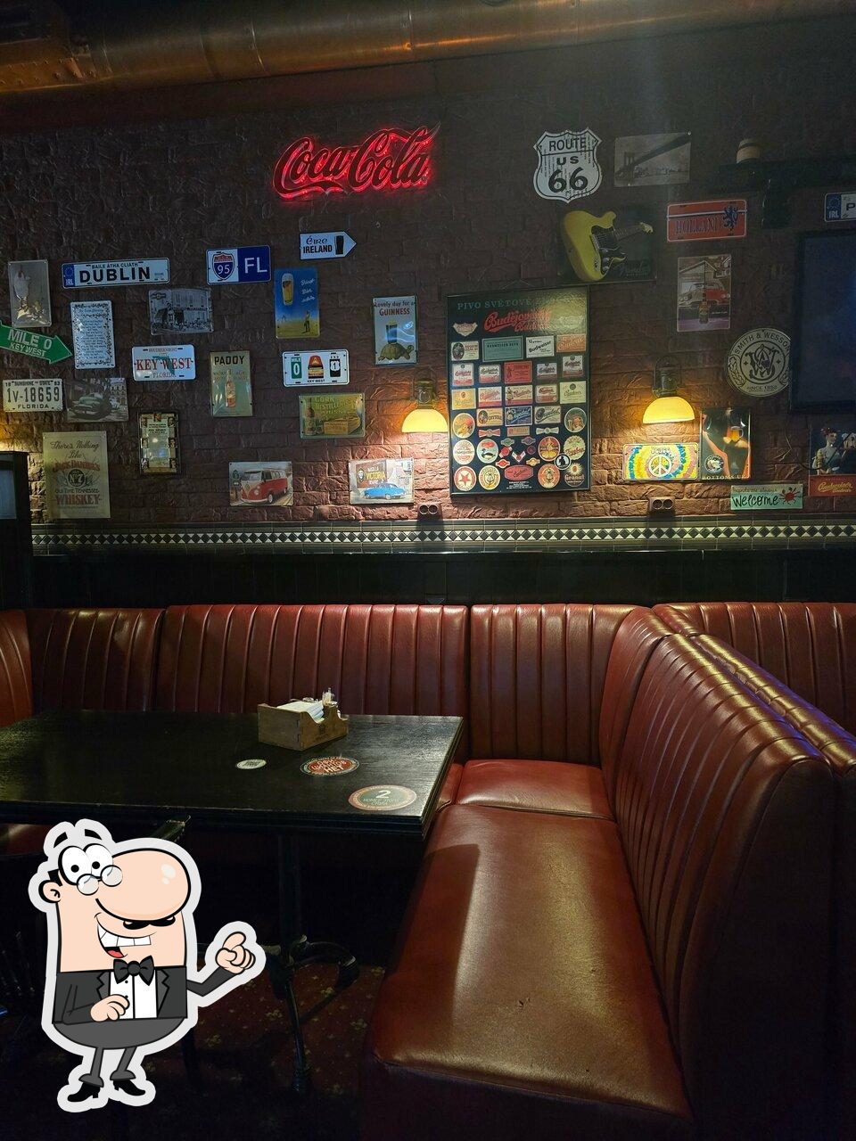 Забронируйте столик в "Harat's pub".