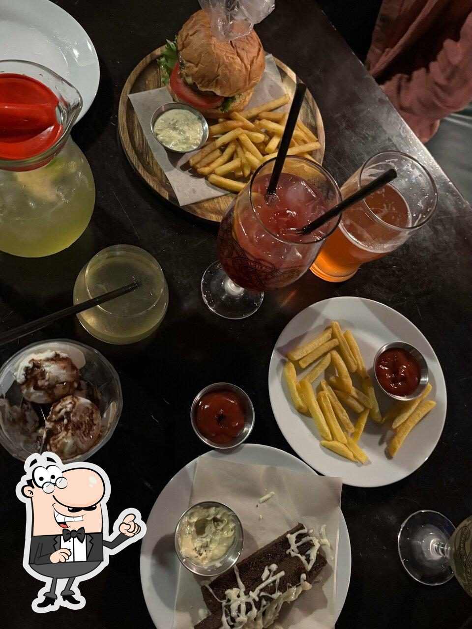 Интерьер "Harat’s pub".