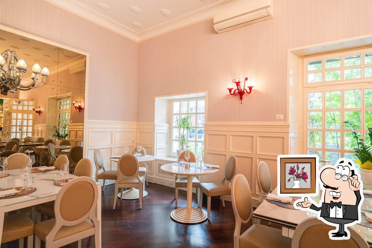 Интерьер "Chinappi Seafood Restaurant".