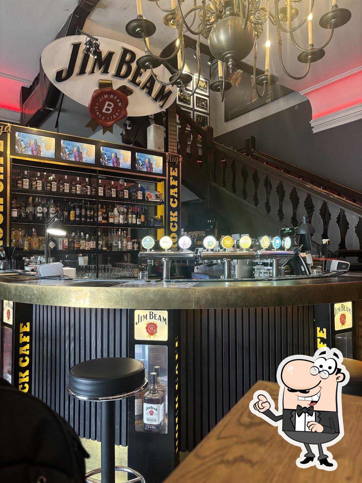 Интерьер "Rock Cafe Riga".