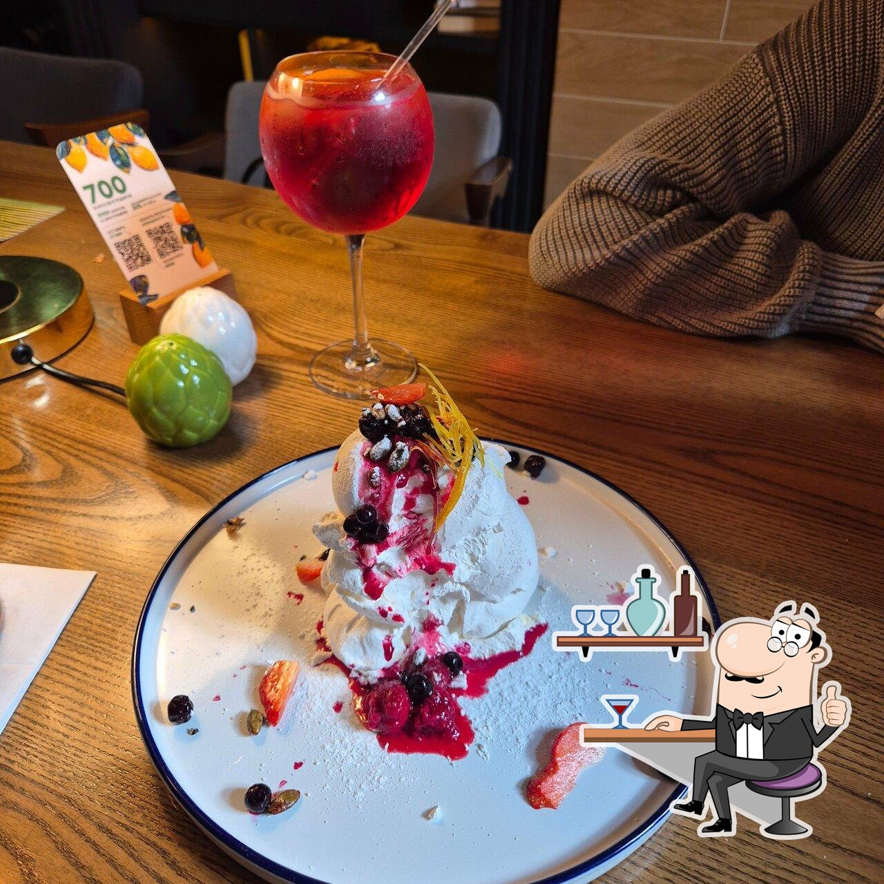 Интерьер "Robbi Cafe Italiano".