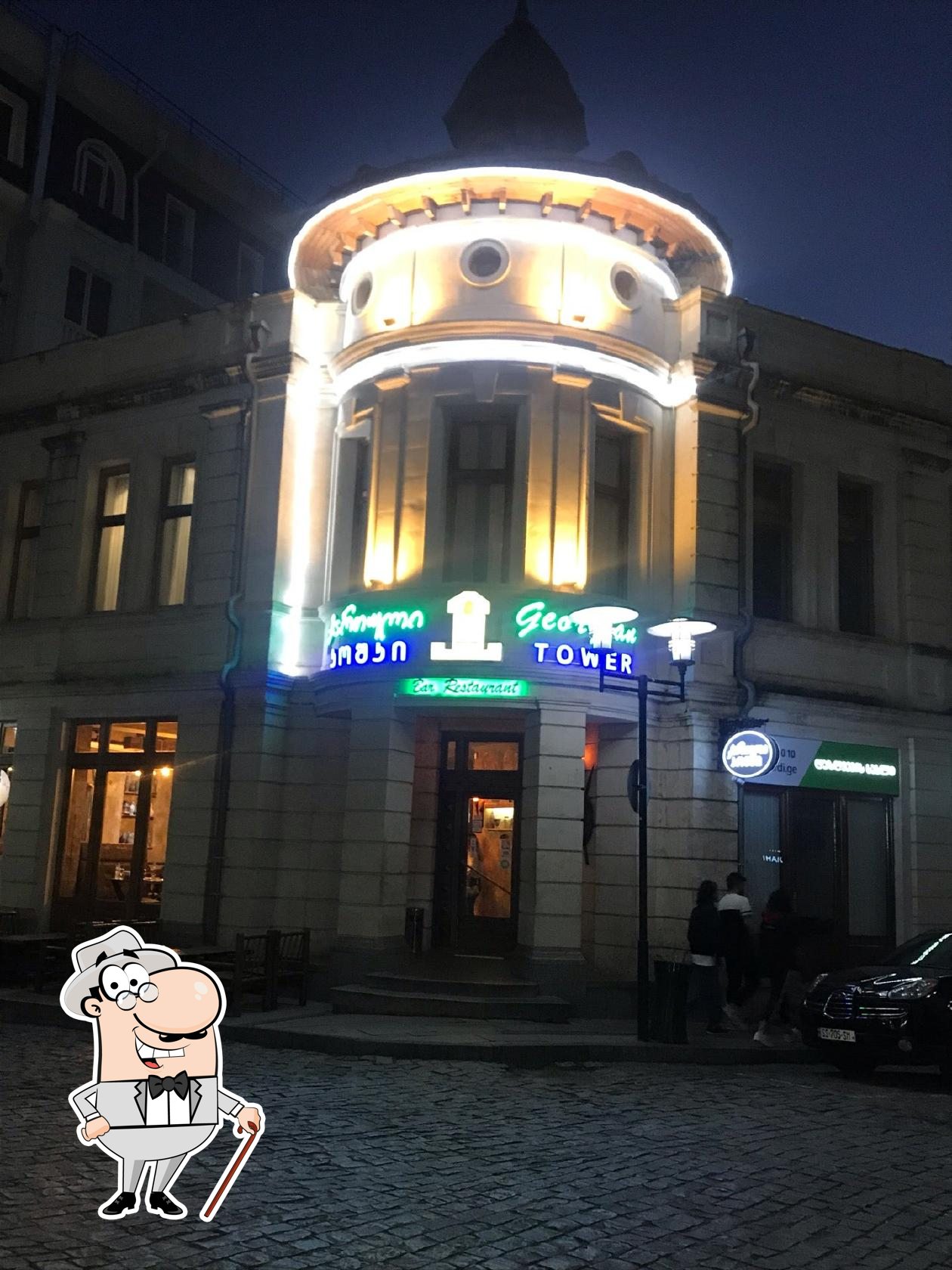 Наслаждайтесь свежим воздухом и видом, открывающемся из "Georgian Tower".