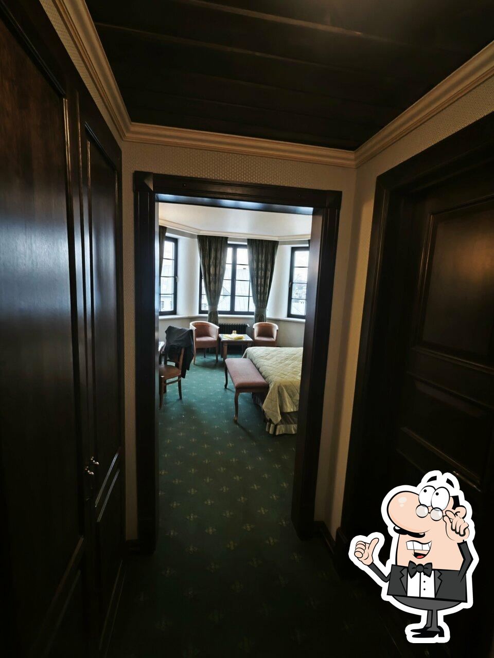 Посмотрите на внутренний интерьер "Hermitage Отель".