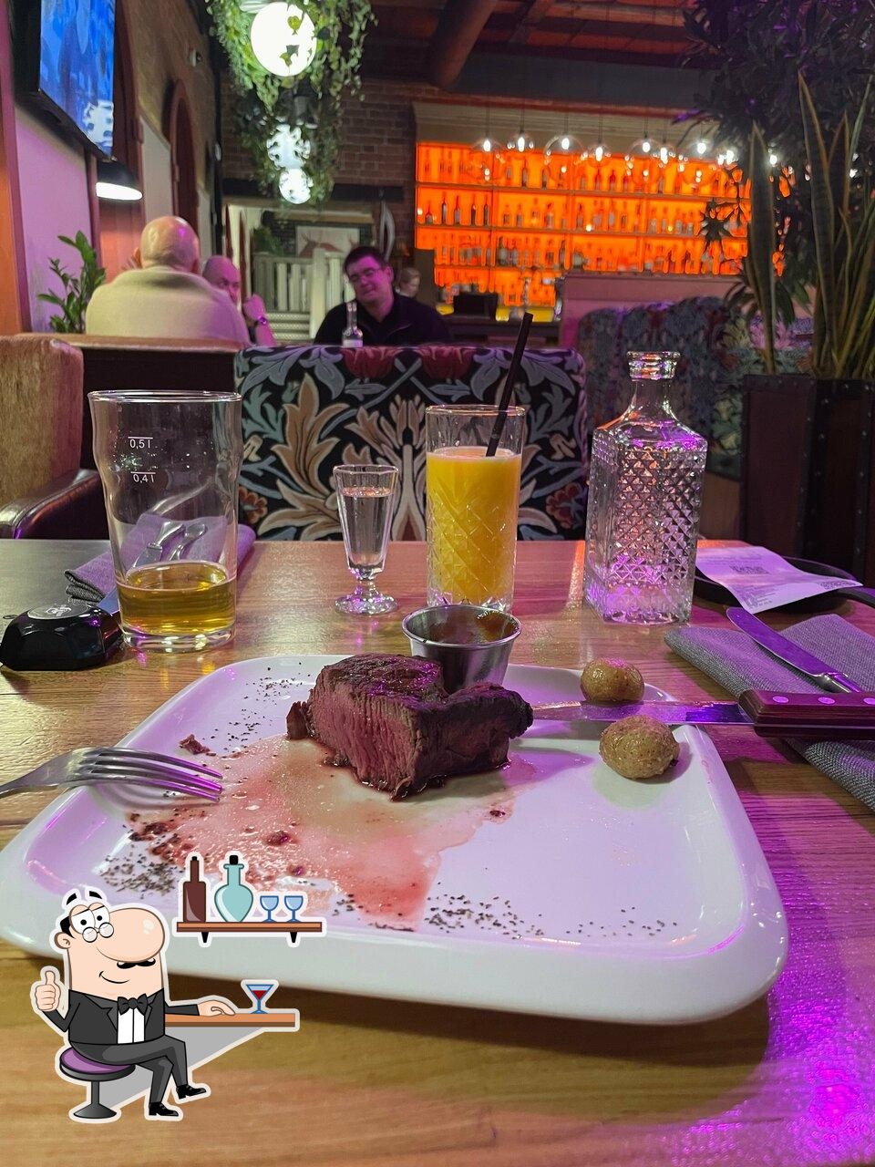 Интерьер "Мясо мясо".