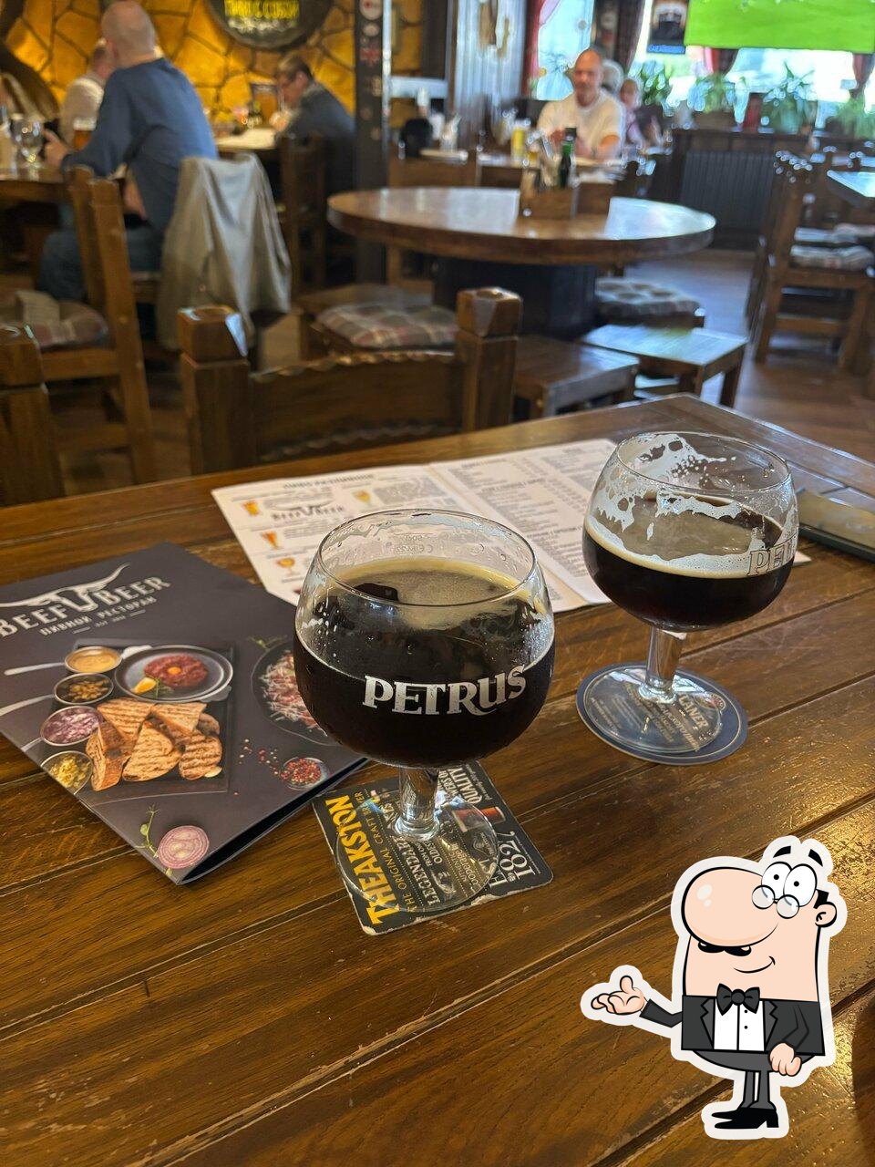 Интерьер ""Beef&Beer"".