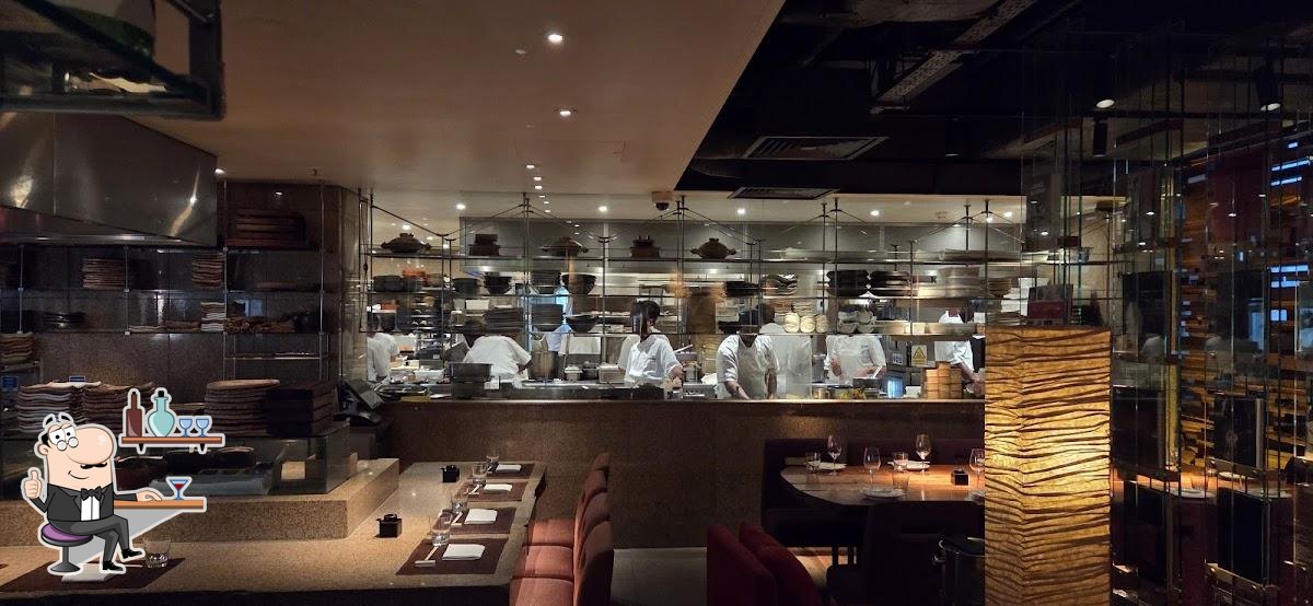 Забронируйте столик в "Zuma London".