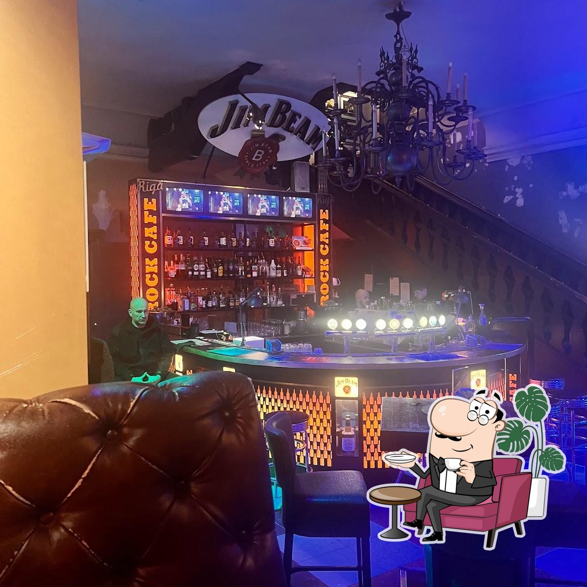 Интерьер "Rock Cafe Riga".