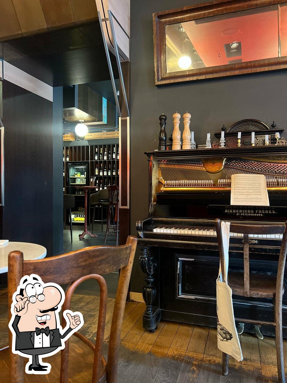 Забронируйте столик в "Bistrot Le Moujik".
