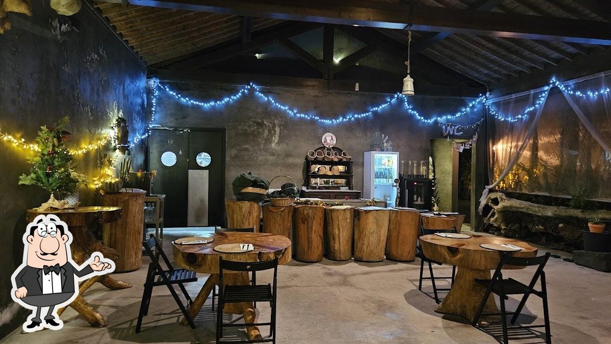 Забронируйте столик в "A Quinta".
