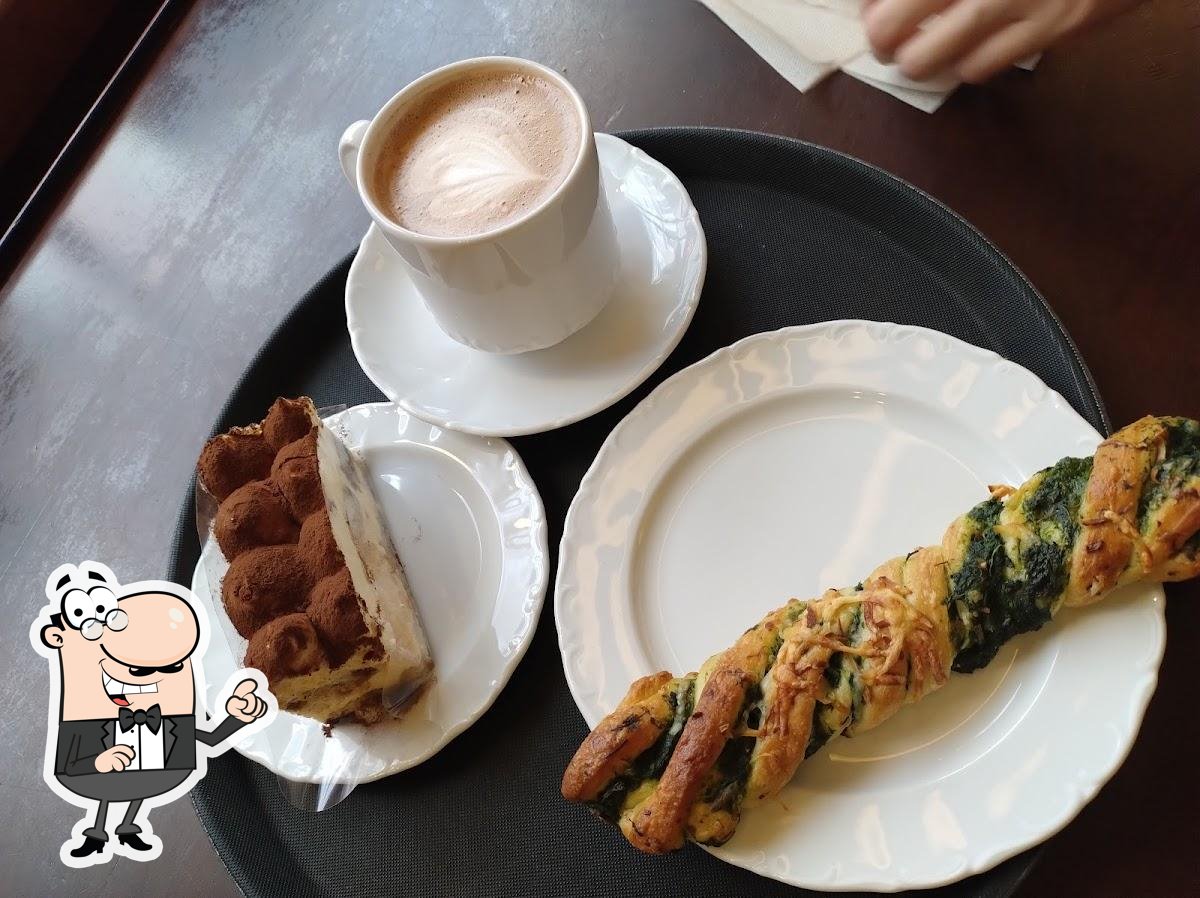 Интерьер "Cafe Maiasmokk".