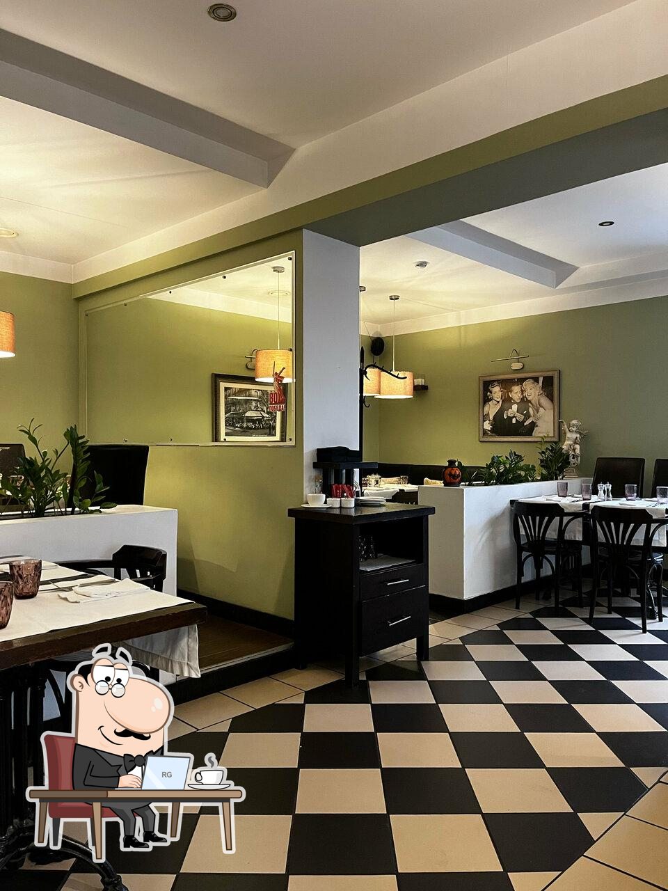 Забронируйте столик в "Café le Chocolat".