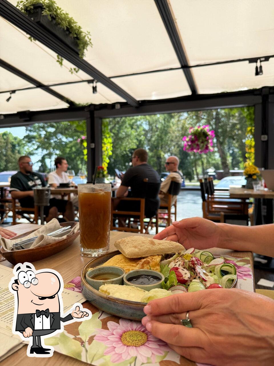 Интерьер "Blossom cafe".