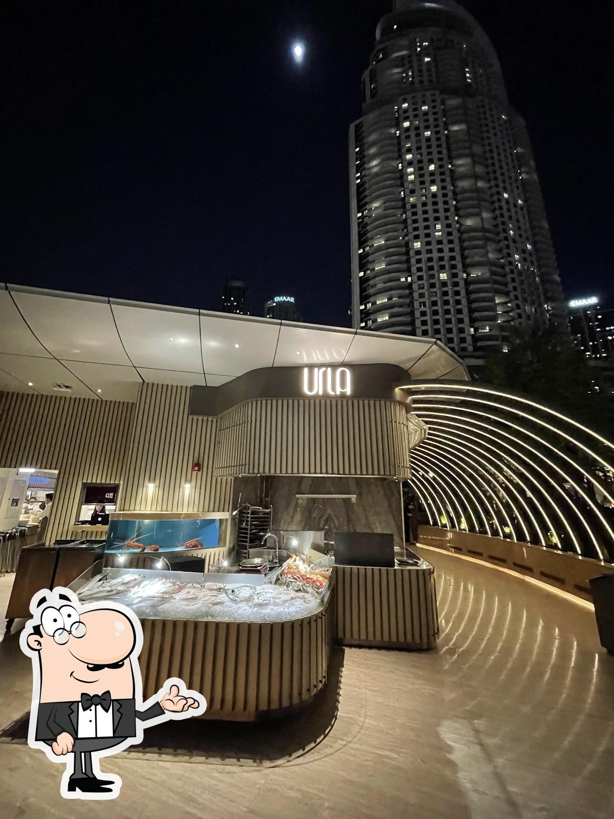 Забронируйте столик в "Urla Restaurant & Lounge".