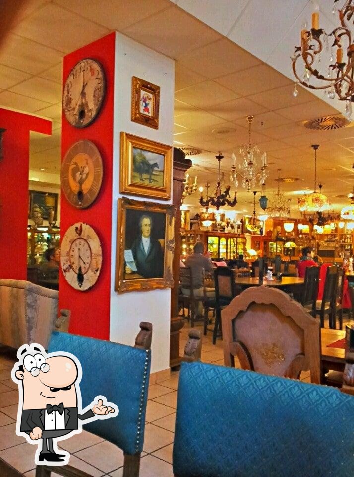 Интерьер "Kunst Café Antik".