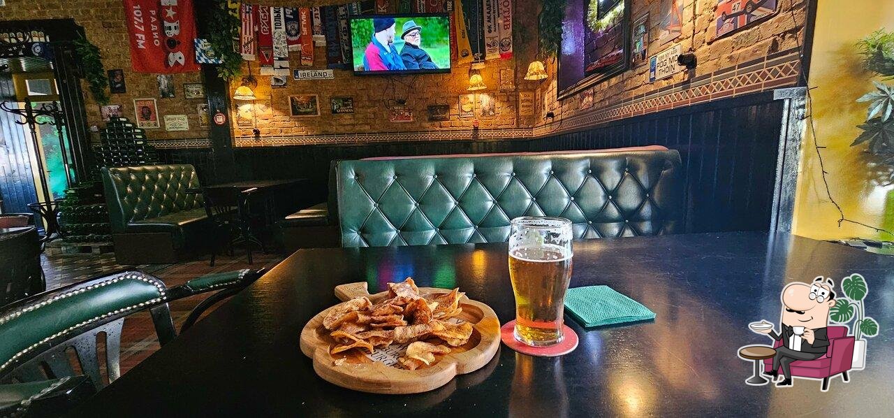 Забронируйте столик в "Harat’s pub".