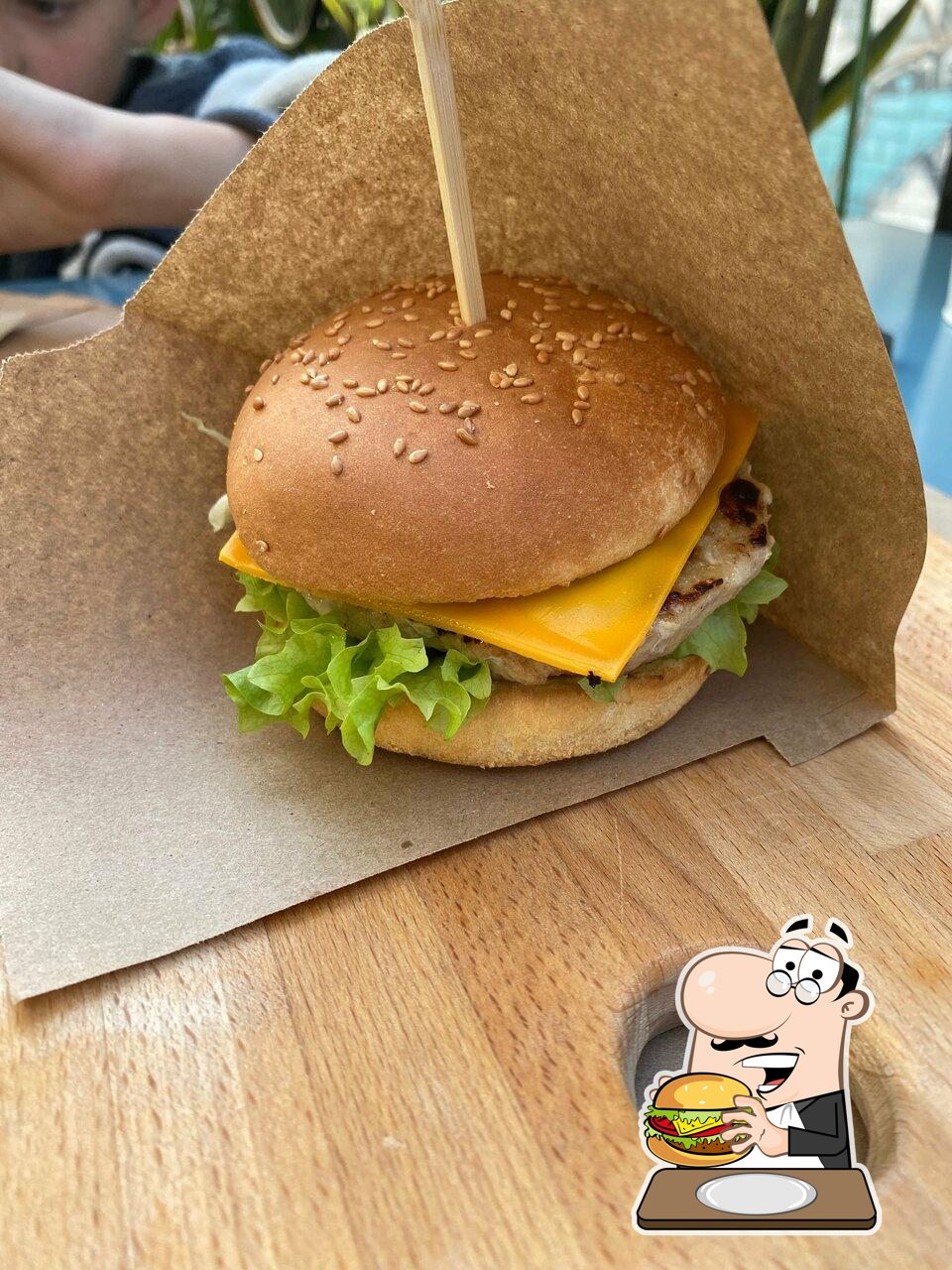 Попробуйте  гамбургеры в "The Burger Gun".