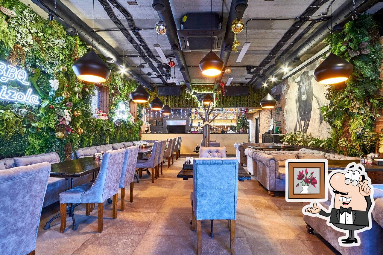 Интерьер "Brizola BBQ Bar".