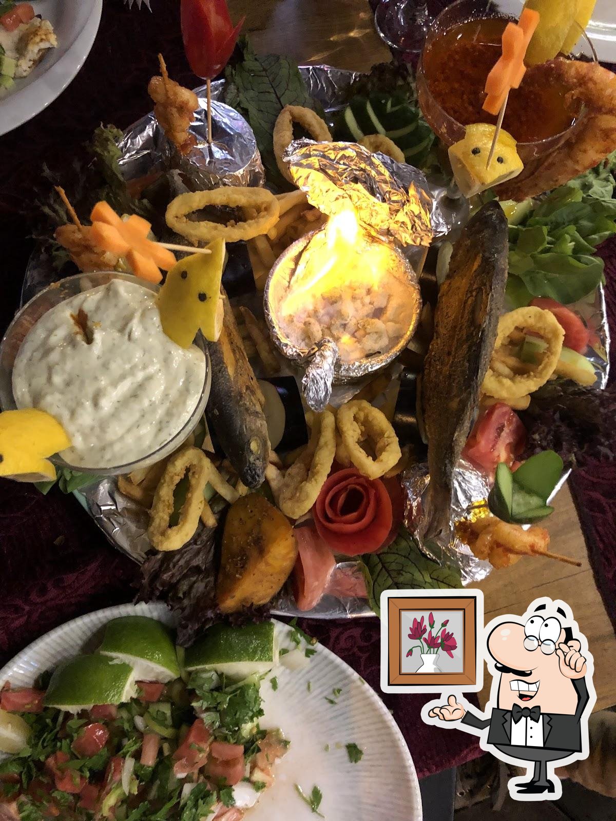 Посмотрите на внутренний интерьер "Cheffy Saray Restaurant Kemer".