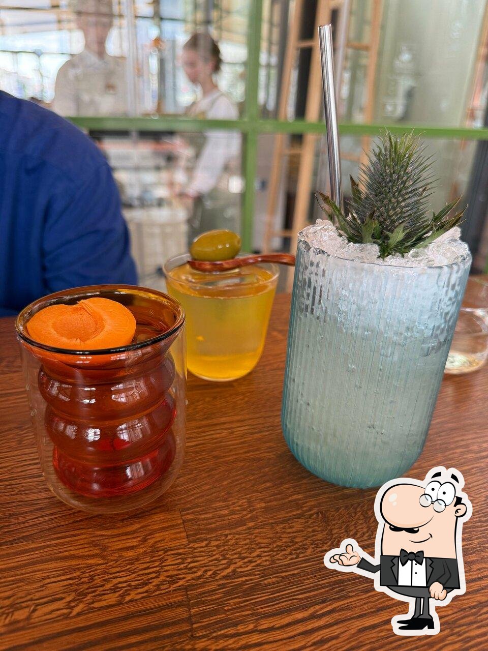 Посмотрите на внутренний интерьер "Gin&It".