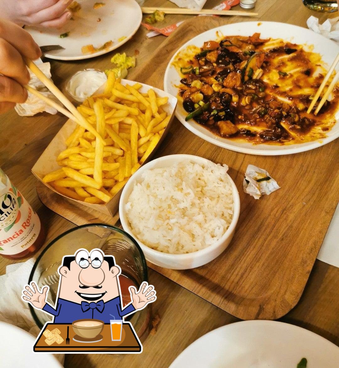 Блюда в "Food Hall Browary"