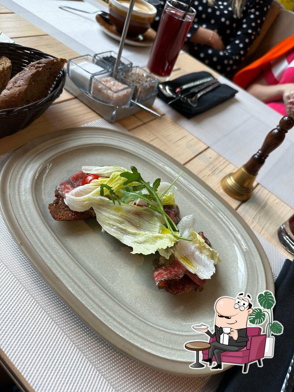 Забронируйте столик в "Мясо&Рыба".