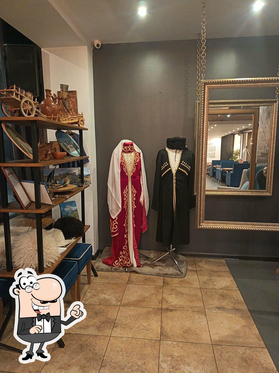 Забронируйте столик в "Къона".