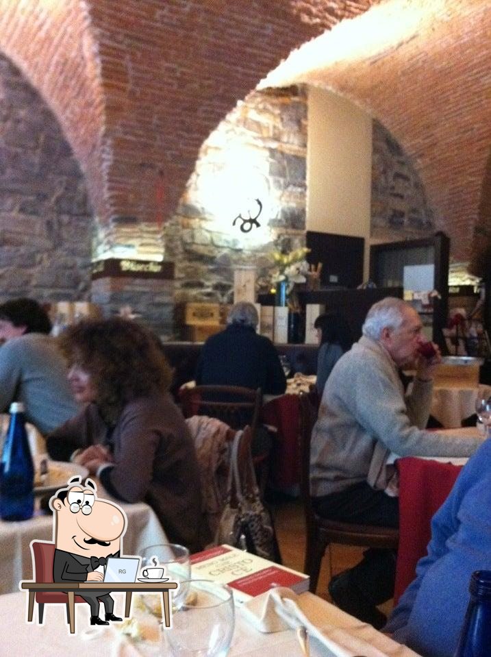Интерьер "Ristorante Sociale".