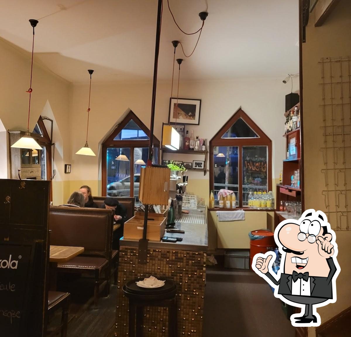 Посмотрите на внутренний интерьер "Oberhafen-Kantine".
