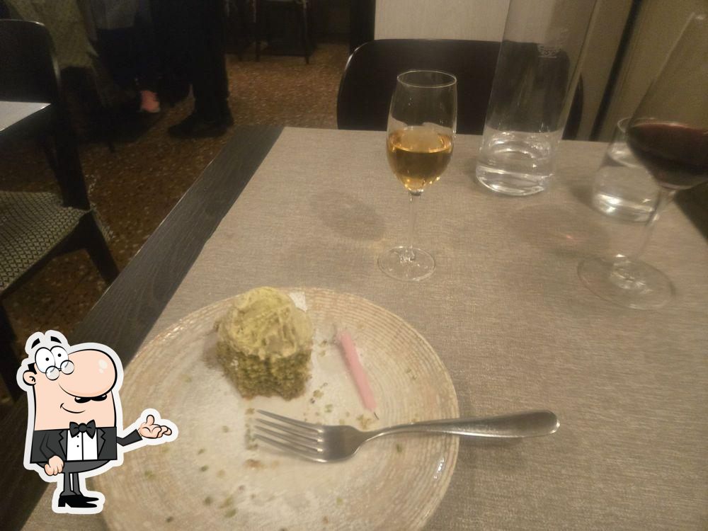 Забронируйте столик в "Osteria alle Testiere".