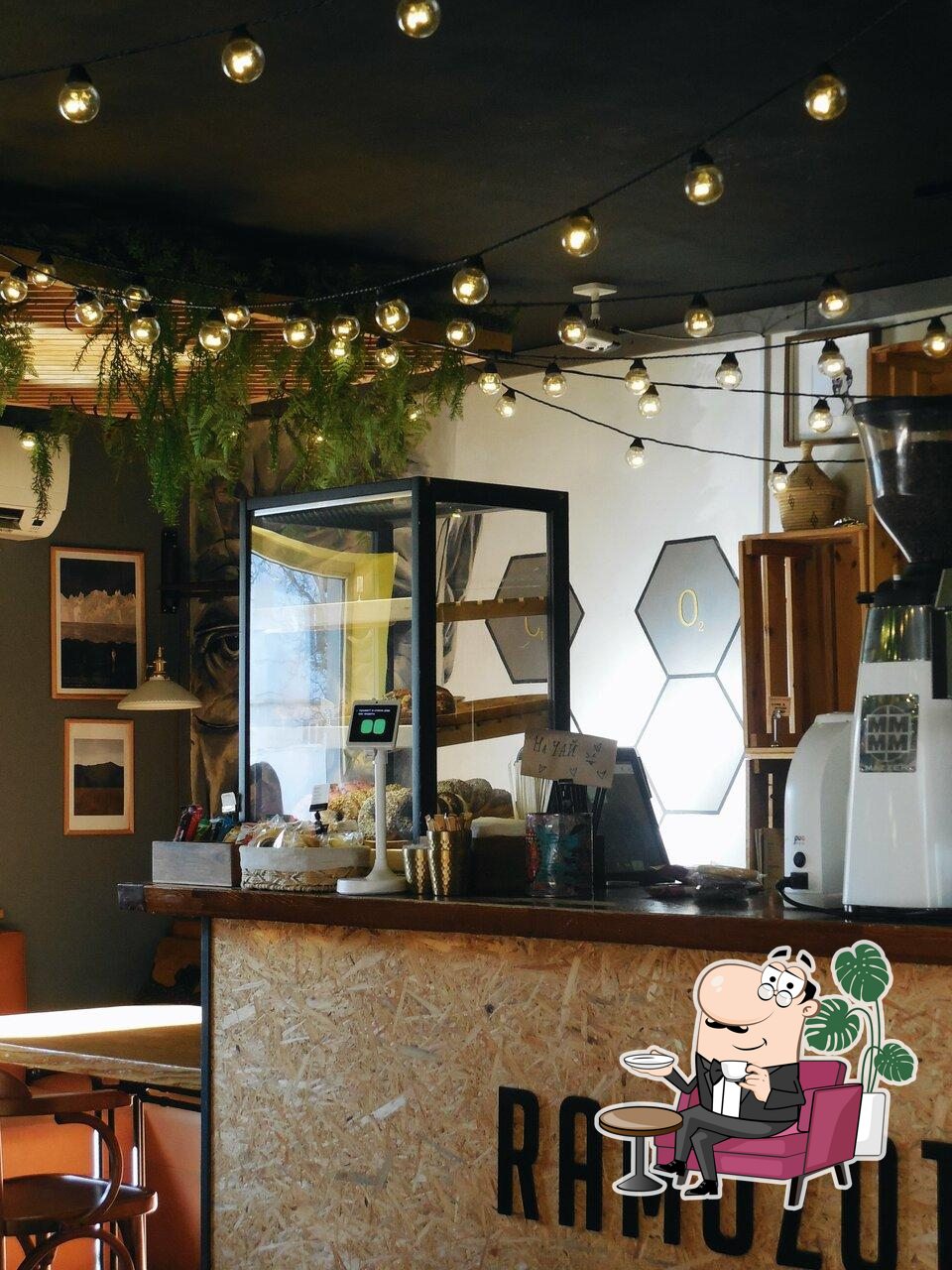 Забронируйте столик в "Ramozoti Coffee".
