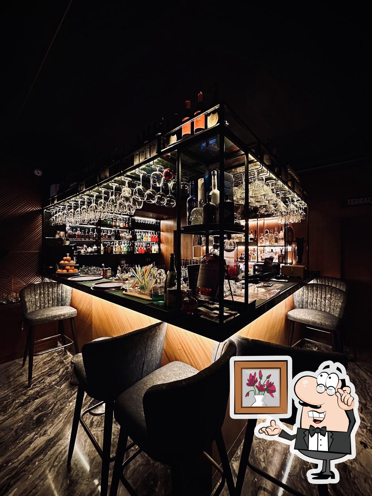Забронируйте столик в "GRACE Rooftop Restaurant".