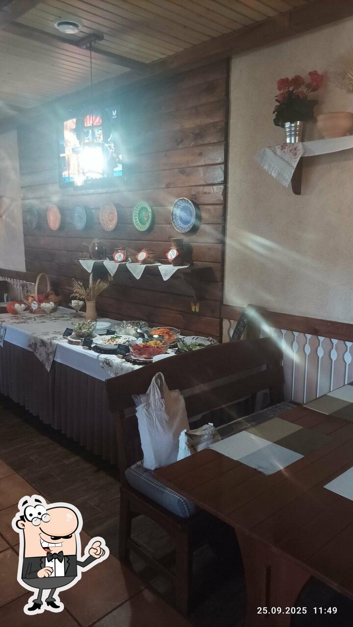 Забронируйте столик в "Славянский двор".