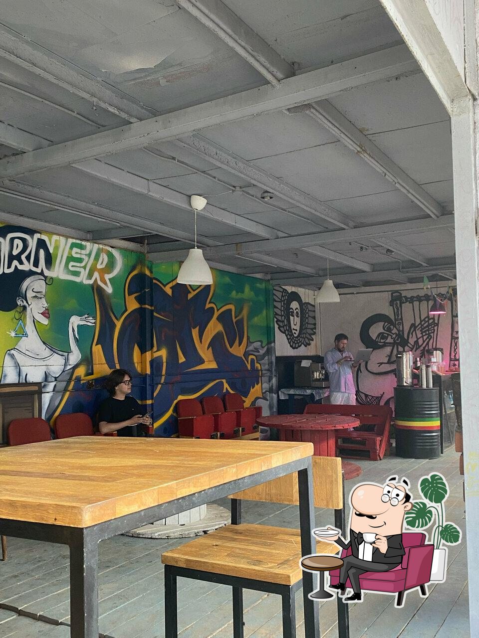 Интерьер "I-tal Corner".