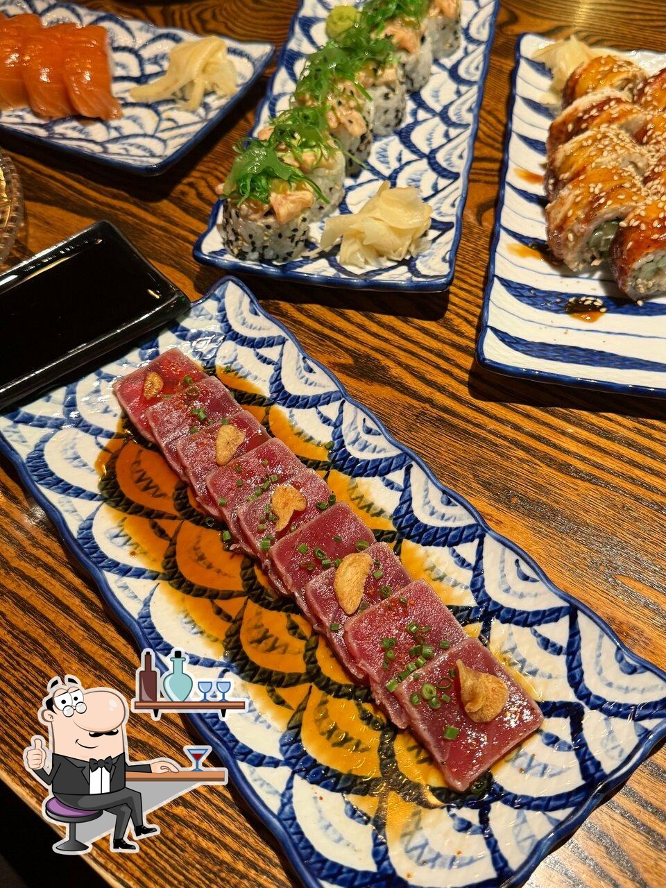 Интерьер "Ezo Izakaya".