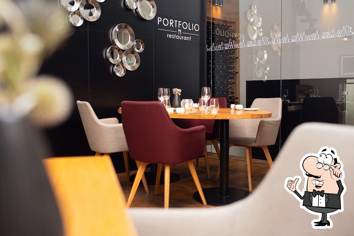Забронируйте столик в "Portfolio restaurant".