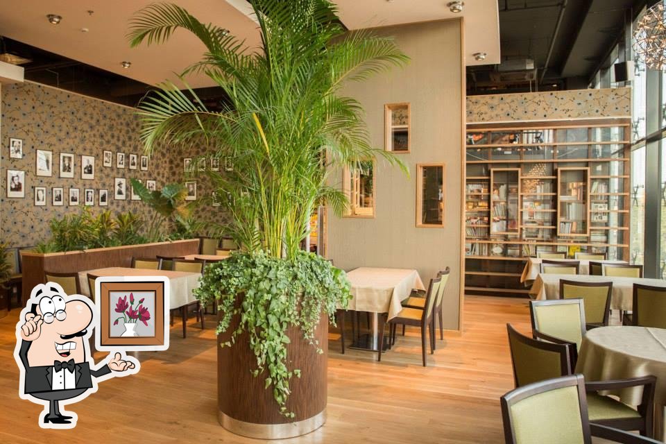 Забронируйте столик в "Kohvik Nobel Cafe".