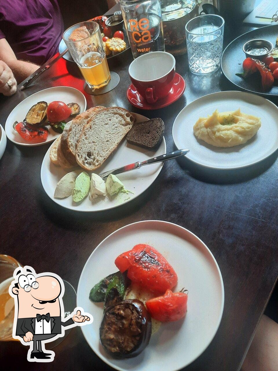 Интерьер "BBQ Restaurant".
