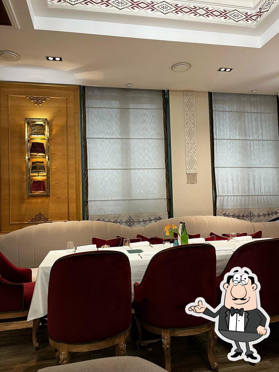 Посмотрите на внутренний интерьер "Restaurant Qazaq Gourmet".