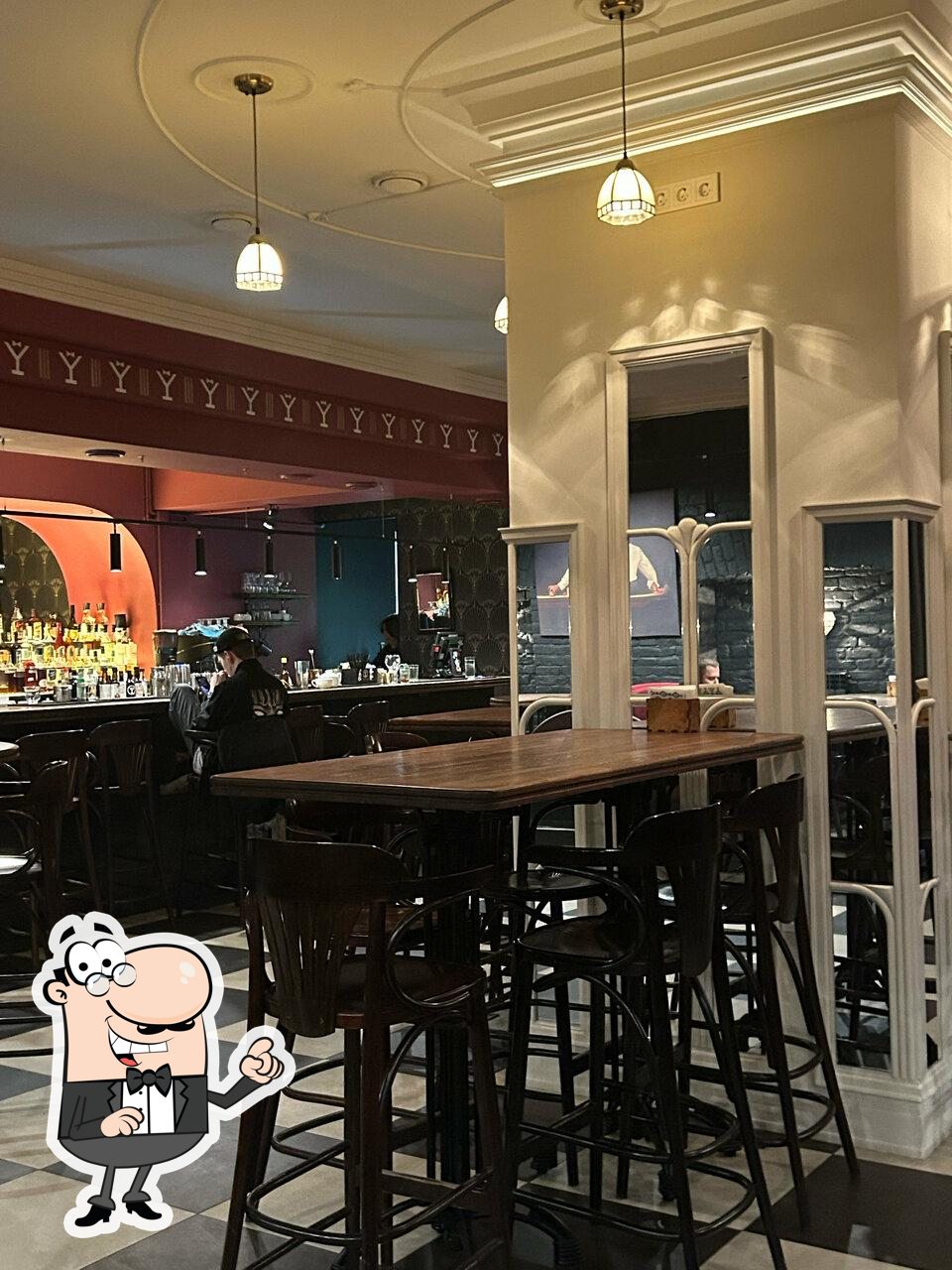 Забронируйте столик в "Gatsby's bar and grill".