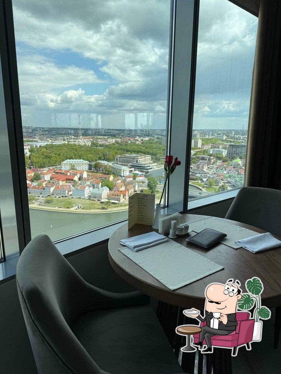 Забронируйте столик в "The View".