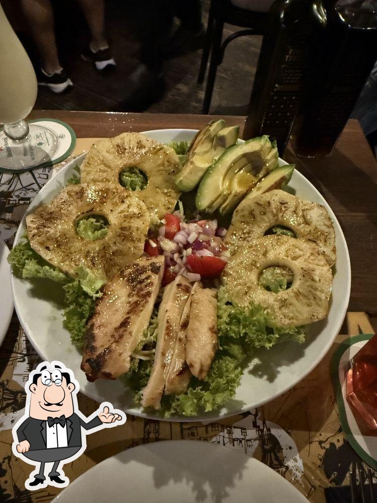 Посмотрите на внутренний интерьер "La Taverna de Barcelona".
