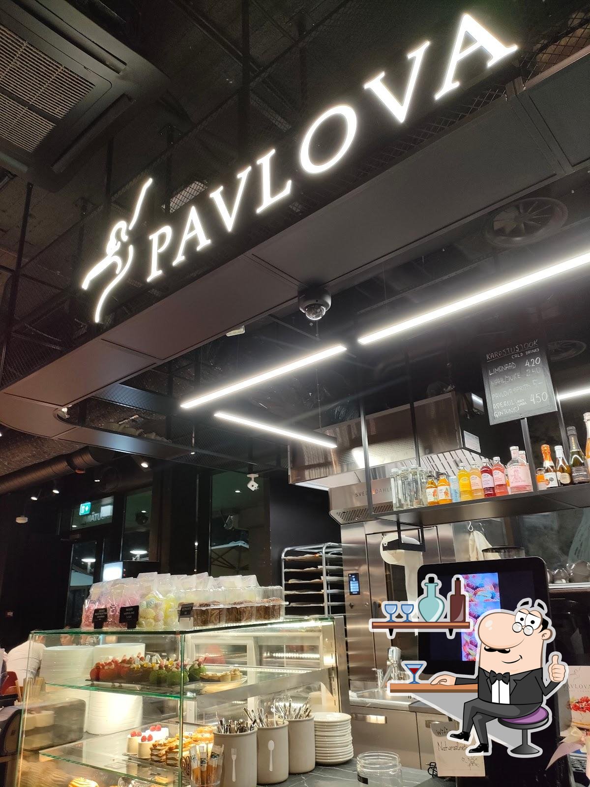 Забронируйте столик в "Pavlova".