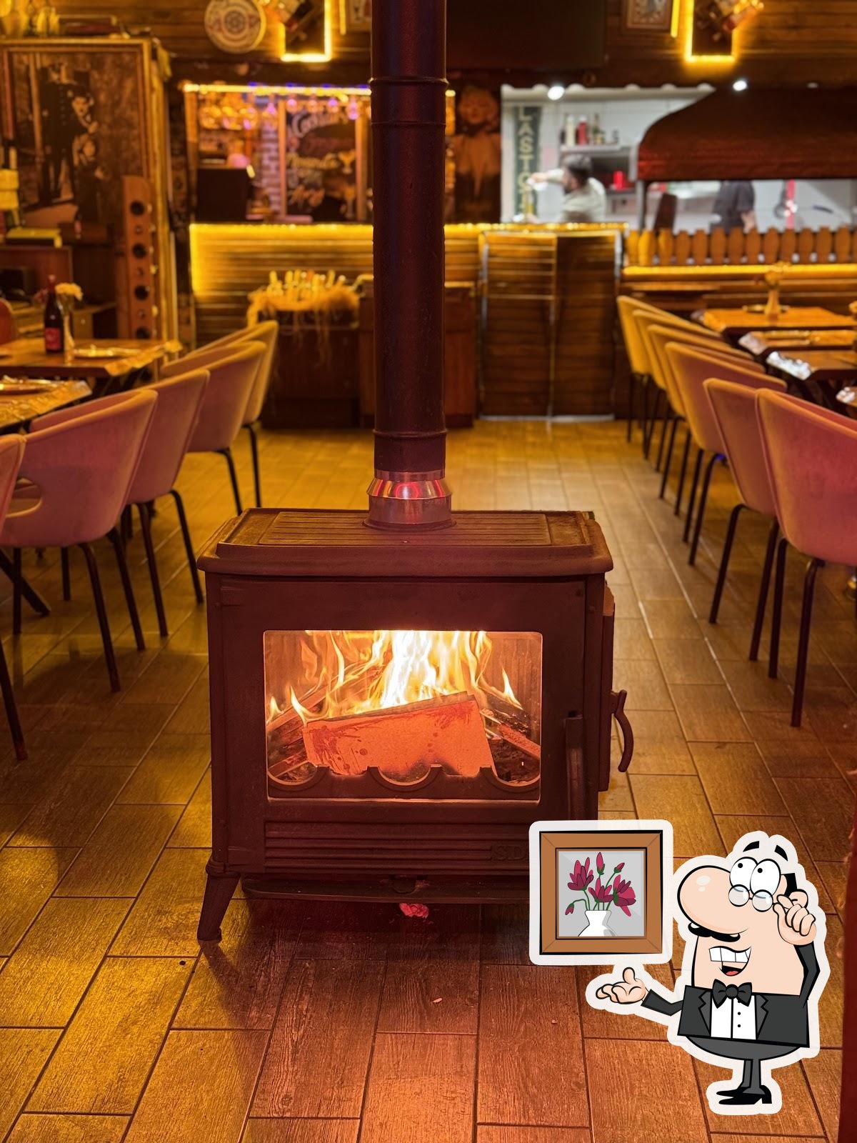 Забронируйте столик в "Last Ottoman Cafe & Restaurant".