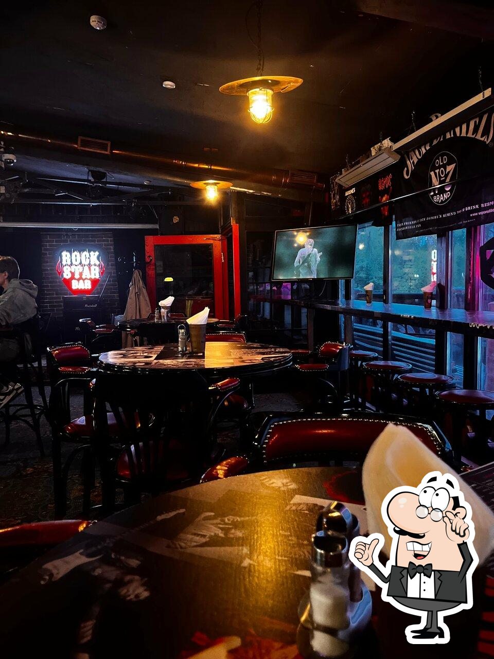 Интерьер "Rockstar Bar".