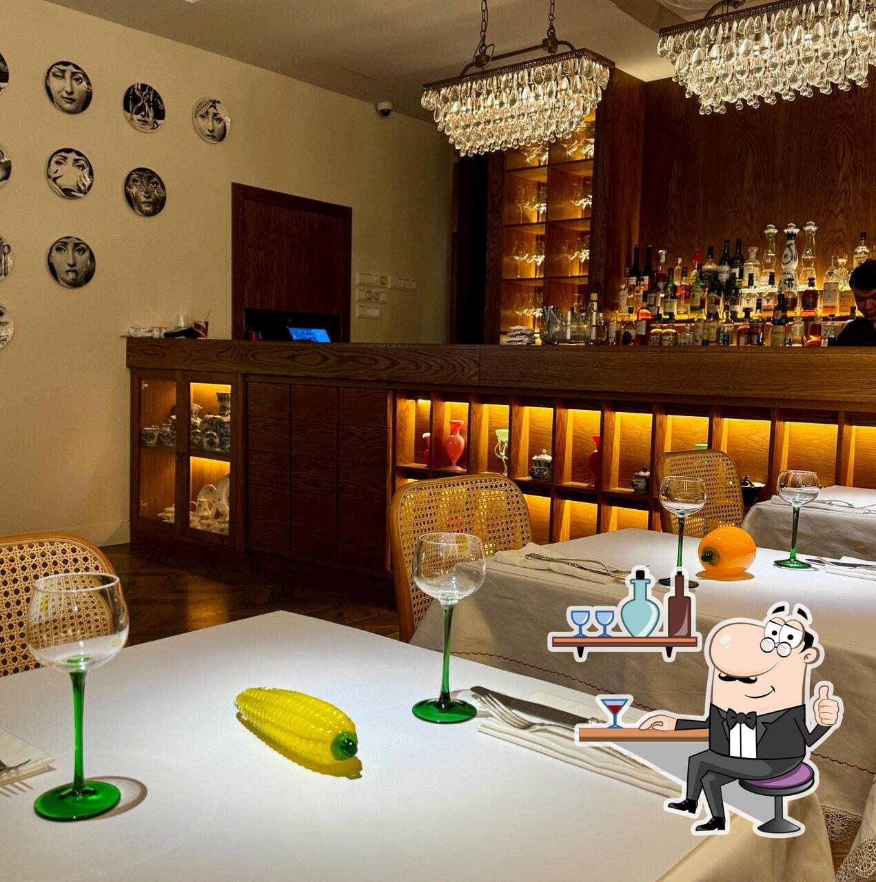 Интерьер "The Nappe Bistro".