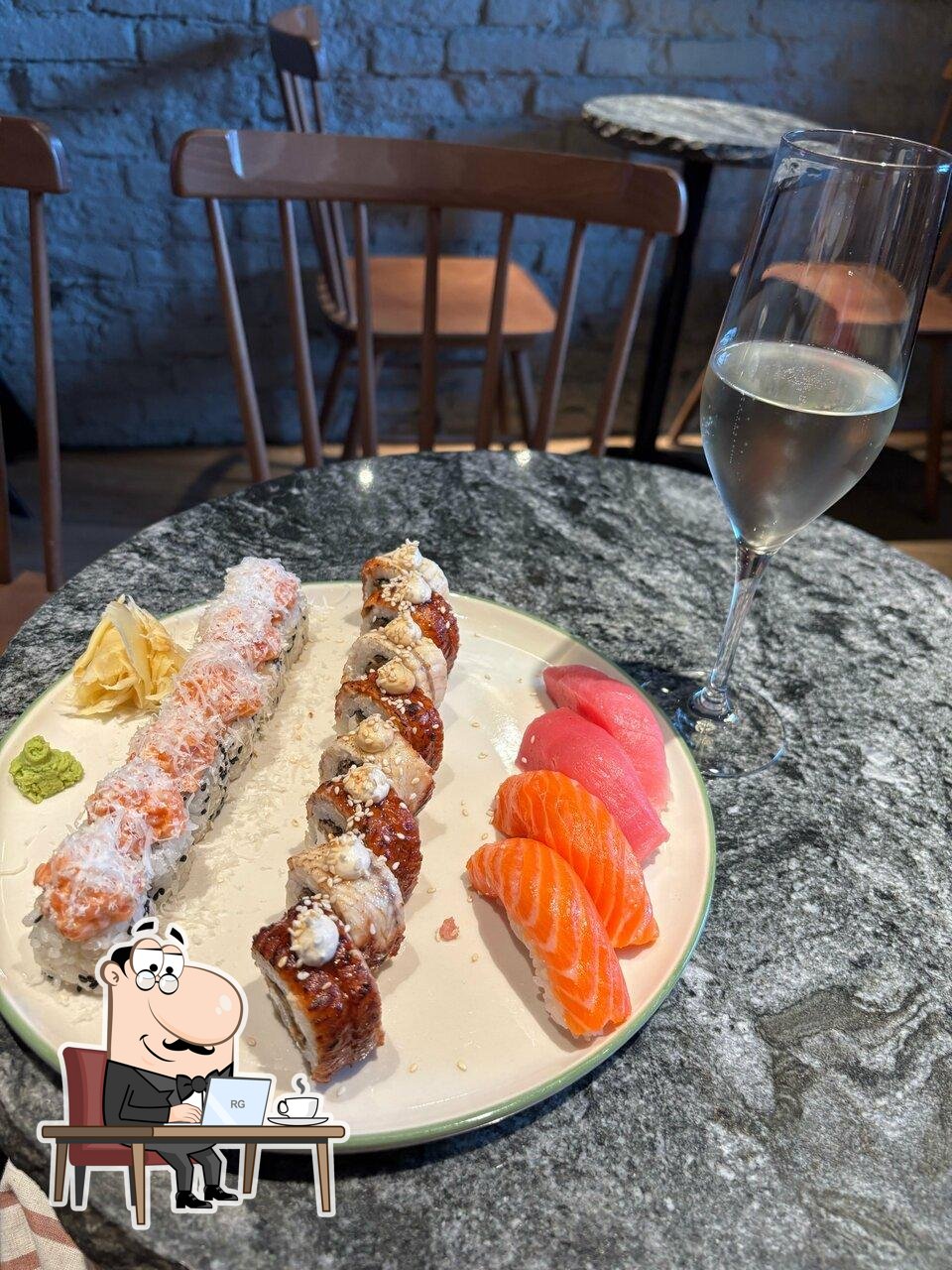 Интерьер "Ronnybistro".