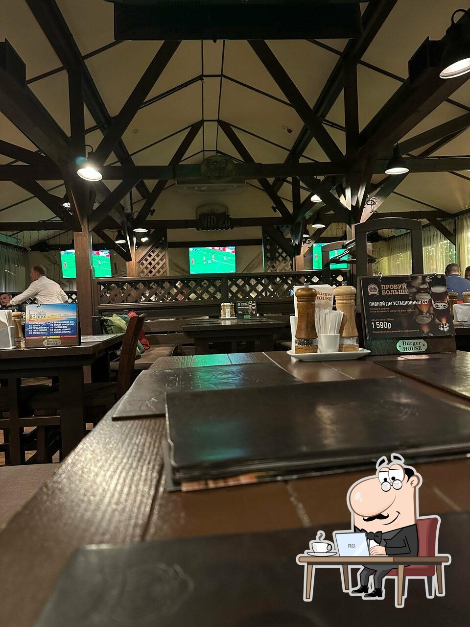Посмотрите на внутренний интерьер "Burger House".