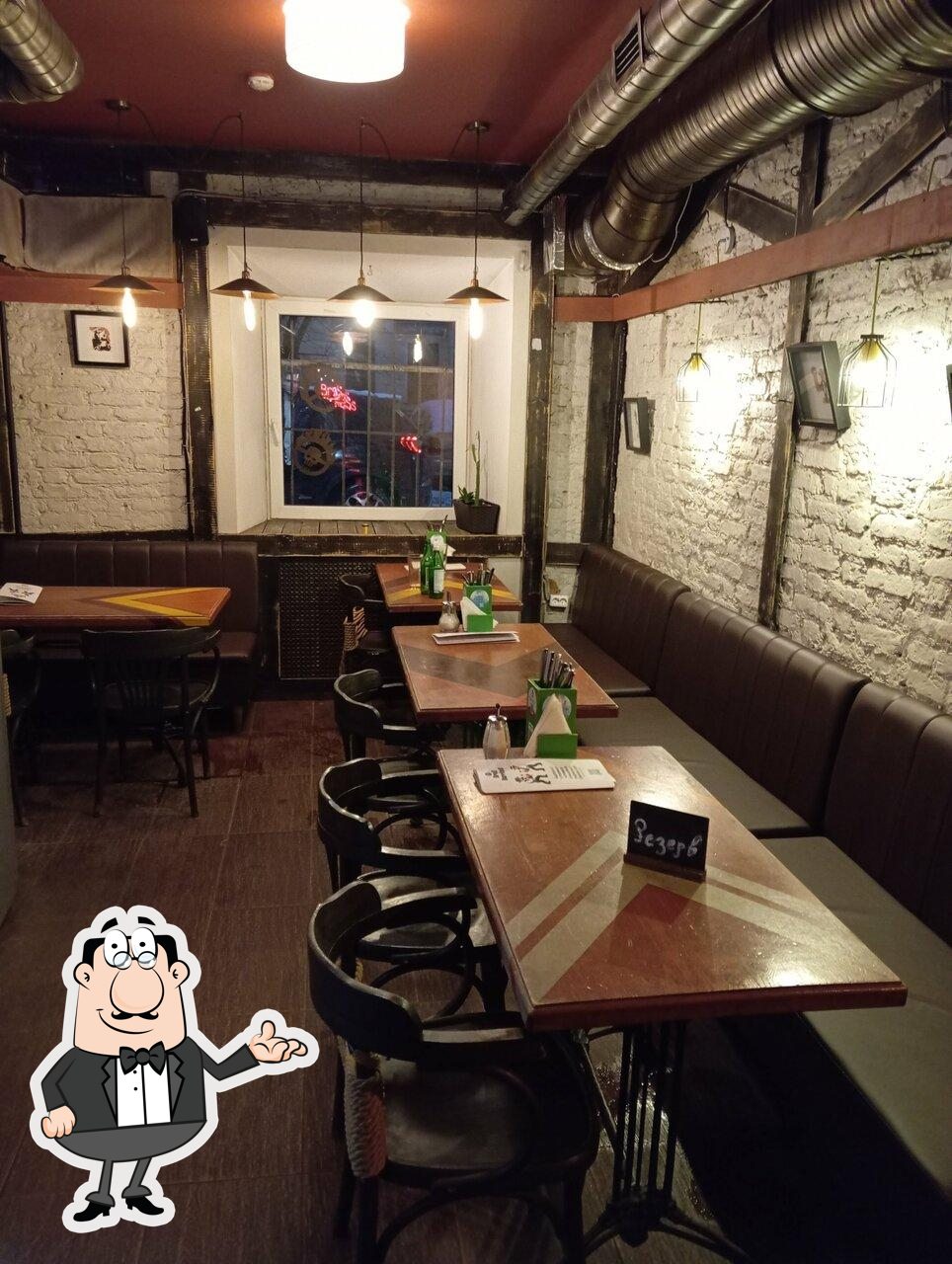 Интерьер "Bros Burritos".